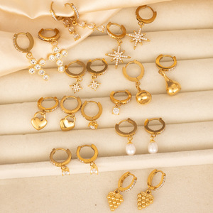 B085 Venta al por Mayor de Joyería de Acero Inoxidable Chapada en Oro de 18k, Pendientes Colgantes de Estrella y Corazón con Circonita y Perla, Estilo Vintage, para Mujer, Regalo - Product Image 1