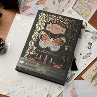 Nouveau carnet A6 2026 au design papillon gothique avec fermeture magnétique, idéal pour le journaling et les voyages