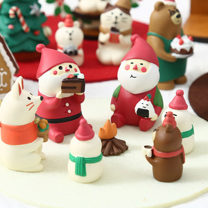 Cute Handmade Christmas Resin Figurines Santa Claus Desktop Miniature Cartoon Decorations Indoor Use - Product Image 2