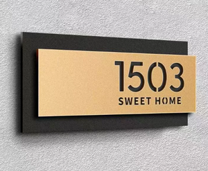 Support de plaque signalétique en aluminium gravé au design moderne pour mur et <span class=keywords><strong>porte</strong></span>, y compris plaque de numéro de maison - Product Image 1