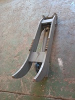 Pince hydraulique SLN sur mesure, conception adaptable pour les principales marques d'excavatrices, aucune modification majeure requise sur site