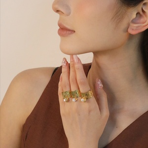 Joyería de Acero Inoxidable, Chapado en Oro de 18K, Anillos Abiertos con Esmalte Mixto, Juego de Anillos con Gemas Coloridas y Perlas para Mujer - Product Image 2