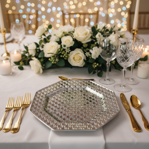 Assiettes de présentation dorées en plastique PP de 13 pouces pour mariage avec motif personnalisé, luxueuses, durables, réutilisables pour anniversaires, dîners et événements - Product Image 3