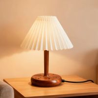 Barre d'alimentation américaine à 4 prises avec lampe de bureau réglable et interrupteur marche/arrêt pour horloge Lampe de bureau à 2 USB-A et 1 port USB-C