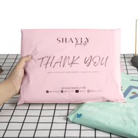 Échantillon GRATUIT – Sac d'expédition/pochette d'envoi rose biodégradable et compostable personnalisé 10x13 pouces pour vêtements