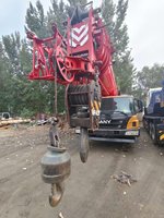 Grue de chantier hydraulique d'occasion STC800 de 800 tonnes en stock, prête à être livrée, performance de levage stable