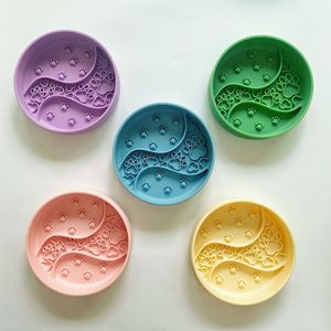 Özel silikon yalama Mat kase köpek katlanabilir silikon köpek kasesi kedi yavaş besleyici köpek yavaş besleyici kase - Product Image 1