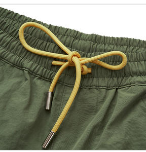 Pantalones cortos de tela fina para hombre: diseño ultraligero y transpirable, perfecto para los calurosos días de verano o el uso diario informal - Product Image 5