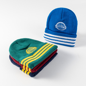 قبعة شتوية من الأكريليك الكلاسيكية والرخيصة مع ملصقات مخصصة - Product Image 4