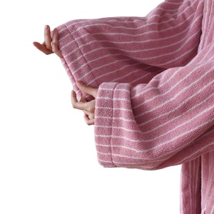 कस्टम पैटर्न विंटेज स्नान वस्त्र वस्त्र गाउन राहत जैक्वार्ड कपास टेरी बाथरोबे - Product Image 2