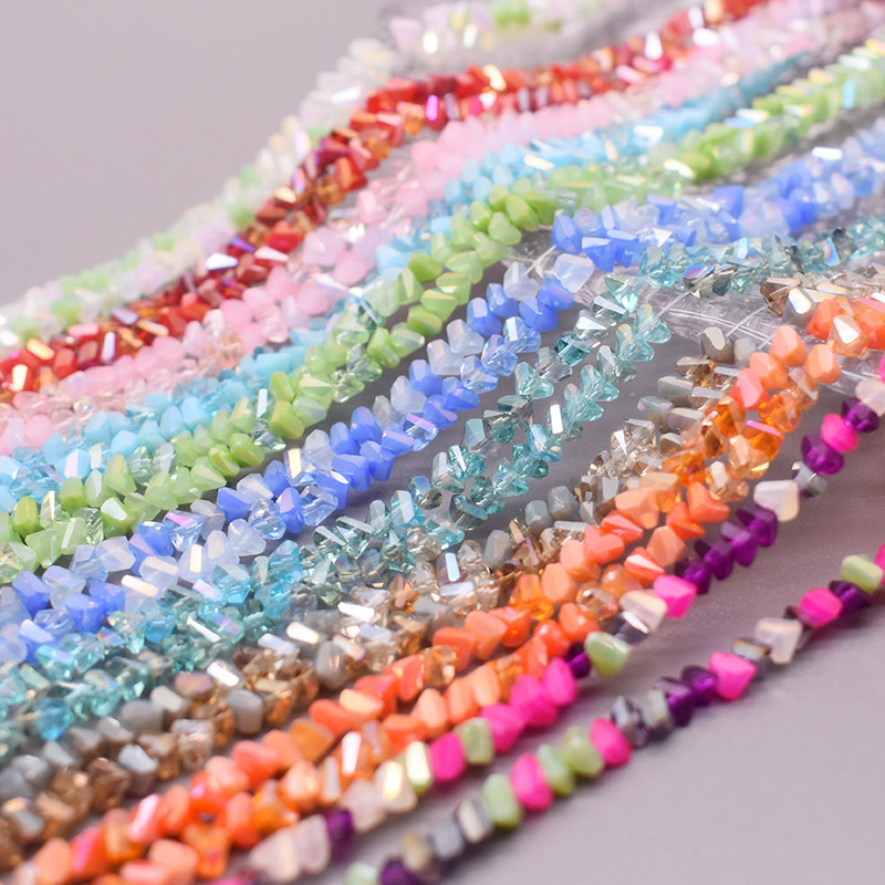 New Color 4mm 122pcs Triangle Crystal Glass Beads Charm Red Pink Loose Beads Jewelry Making DIY Earring Necklace China