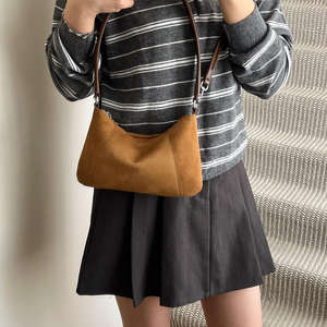 Bolso bandolera de mujer 2025, nuevo, con textura mate, estilo dumpling, para llevar bajo el brazo, sencillo y casual. - Product Image 2