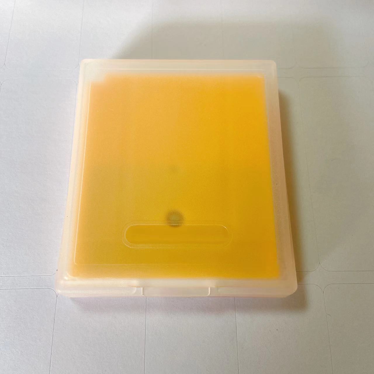 Jaune