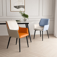 Chaise de salle à manger moderne en cuir PU avec accoudoirs, chaise rembourrée bicolore, pieds en métal noir, fauteuil confortable