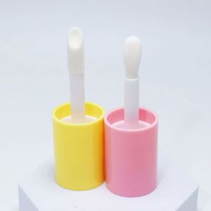 หลอดลิปกลอส Big Doe Foot แบบใส หัวแปรงใหญ่ สีชมพู ขนาด 6 มล. พร้อมแปรงทาปากขนาดใหญ่ - Product Image 5