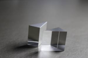 루이케 고품질 맞춤형 30/60/90도 각도 리트로 프리즘 - Product Image 3