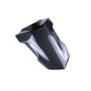 Cache-selle arrière en carbone avec finition brillante/mate, léger et haute résistance pour S1000RR 2019-2025 - Product Image 1