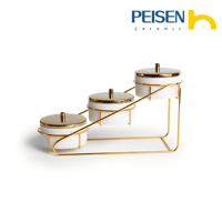 Plateau à fruits moderne minimaliste en porcelaine recouverte d'or, trois étages, léger, cadre en fer luxueux, adapté au salon, pour fruits