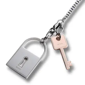 热卖时尚奢华定制标志Pom Pom钥匙扣粉色金属手链钥匙扣