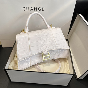 <span class=keywords><strong>Borsa</strong></span> a Tracolla da <span class=keywords><strong>Donna</strong></span> 2025 con Motivo Coccodrillo, Elegante <span class=keywords><strong>Borsa</strong></span> a Spalla <span class=keywords><strong>Piccola</strong></span> a Forma di Clessidra, Nuova Moda Portatile Transfrontaliera - Product Image 3