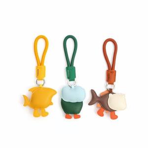 2025 تعليقات حقائب الطلاب الفريدة للتجارة عبر الحدود، زينة على شكل فيل وحوت من الجلد، سلسلة مفاتيح، هدايا صغيرة بالجملة - Product Image 3