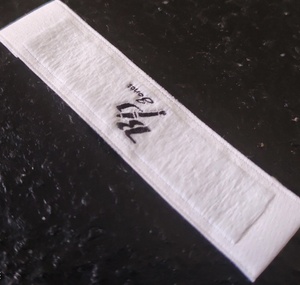 Tùy Chỉnh Logo In Thời Trang An Toàn Dệt Nhãn Sew On Thiết Kế Dệt Nhãn Màu Vàng Có Thể Giặt Nhãn Hiệu Riêng Cho Quần Áo - Product Image 6