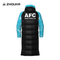 Veste en duvet de stade football sport avec logo personnalisé sublimé manteau longueur au genou rembourré manteau d'hiver de football pour hommes