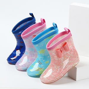 Chaussures pour enfants, bottes <span class=keywords><strong>de</strong></span> <span class=keywords><strong>pluie</strong></span> classiques pour enfants <span class=keywords><strong>de</strong></span> style nouveau bottes <span class=keywords><strong>de</strong></span> <span class=keywords><strong>pluie</strong></span> en caoutchouc PVC pour enfants - Product Image 1
