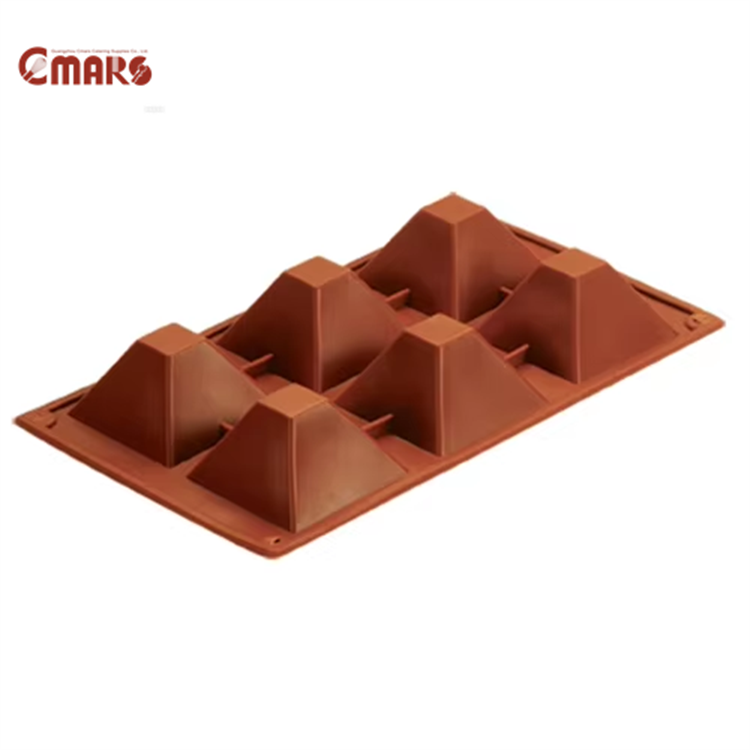 B-001-111 / Moule à pâtisserie en silicone - Pyramides 6 cavités / FDA