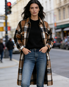 Chaqueta Larga a Cuadros de Mezcla de Lana para Mujer - Estilo Retro Americano, Oversize, Largo hasta la Rodilla, con Botones y Bolsillos Delanteros Dobles - Product Image 4