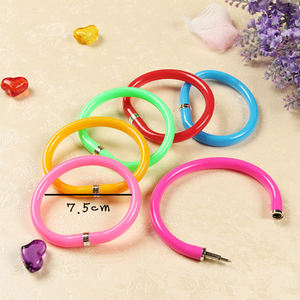नवीनता फैशनेबल मजेदार Wristband कंगन Ballpoint कलम स्कूल के छात्र के लिए उपहार - Product Image 5