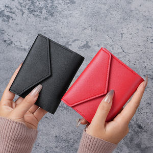 Petit sac à main en cuir avec logo personnalisé, porte-monnaie pliable pour femmes avec carte bancaire et carte d'identité - Product Image 3