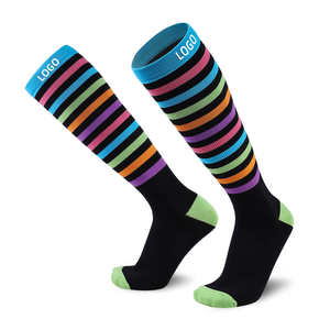 Medias de Compresión Unisex de Calidad, Calcetines de Ciclismo, Aptos para Edema Médico, Diabetes, Várices, Calcetines para Correr Maratones - Product Image 1