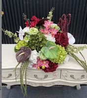 Tren Pernikahan Terbaru 2026: Rangkaian Bunga Burgundy, Bunga Anthurium Hijau Burgundy Buatan, dan Hydrangea sebagai Centerpiece untuk Pesta
