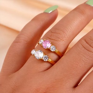 Bague en acier inoxydable or 18 ct avec zircon blanc incrusté de diamants à quatre griffes design de luxe européen et américain - Product Image 6