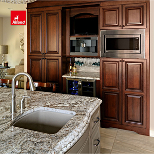 Mobile <span class=keywords><strong>da</strong></span> <span class=keywords><strong>Cucina</strong></span> America Signature Vintage con Finitura Smaltata, Colonna Romana Artigianale in Ciliegio e Lavello Intagliato in Argilla Refrattaria - Product Image 5