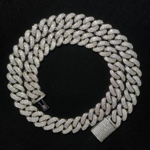 Cadena Cubana de Moissanita para Hombre, de Alta Calidad, con Incrustaciones de Diamantes, para Moda Urbana y Uso Diario, Disponible a Buen Precio - Product Image 1