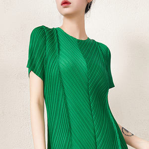 Miyake robe plissée femmes vêtements pour femmes de haute qualité conception ample texture robes mi-longues fabricant de vêtements - Product Image 2