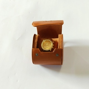 Top bán biểu tượng Tùy chỉnh cao cấp Da trường hợp đồng hồ thẻ hiển thị nút thiết kế lưu trữ đồng hồ lưu trữ hộp - Product Image 5