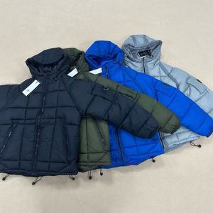Cappotto Casual da Uomo Yufan Traspirante con Cappuccio e Chiusura a Cerniera, 90% Piumino, Giacca Imbottita Spessa - Product Image 4