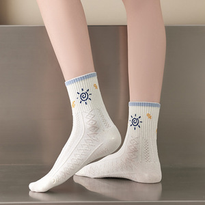 Women's Mid-Calf Slouch Socks Breathable Sweat-Absorbing White Regular Casual Socks - Product Image 3