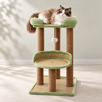 Arbre à chat moderne 3-en-1 avec poteaux à gratter en sisal, mobilier pour chat peu encombrant avec lit et perchoir pour chats d'intérieur