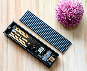 Boîtier externe en aluminium USB 3.1 10 Gbit/s pour SSD M.2 NVMe Type-C M2PV-C3, compatible avec les disques 2230 - Product Image 5