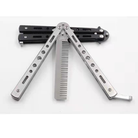 Outils de coiffure de marque privée OEM peigne à barbe de poche en acier inoxydable couteau papillon pliant peigne de coiffure