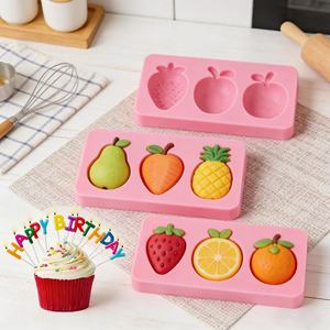 Moule en silicone de qualité alimentaire 3D en forme de chiffres, lettres, animaux et fruits, réutilisable, pour la fabrication de gâteaux, de savons et de chocolats - Product Image 2