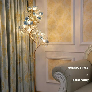 أريكة غرفة معيشة فاخرة على الطراز الأوروبي، طاولة قهوة، سرير غرفة نوم، مكتب مستقيم مزين بأسلوب فاخر - Product Image 1