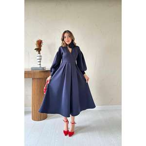 Robe de plongée bleu marine avec détail rose, vente en gros pour tenue professionnelle - Product Image 5