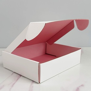 Mẫu miễn phí bán buôn thư mục sóng máy bay Hộp Tùy chỉnh in logo hộp Bưu Chính bao bì các tông vận chuyển bưu phẩm bao bì - Product Image 1