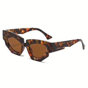 Gafas de Sol Personalizadas con Logotipo, Moda 2025, Retro, Leopardo, Polígono, UV400, Montura Grande, Ojo de Gato, para Mujer - Product Image 5