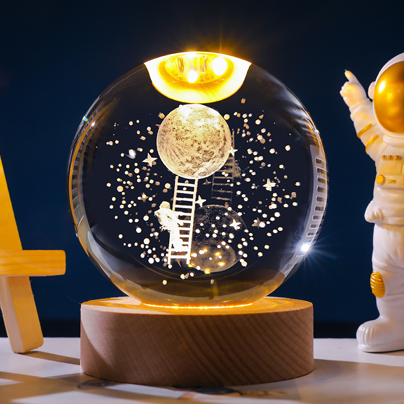 6 cm crystal ball - Moon landing